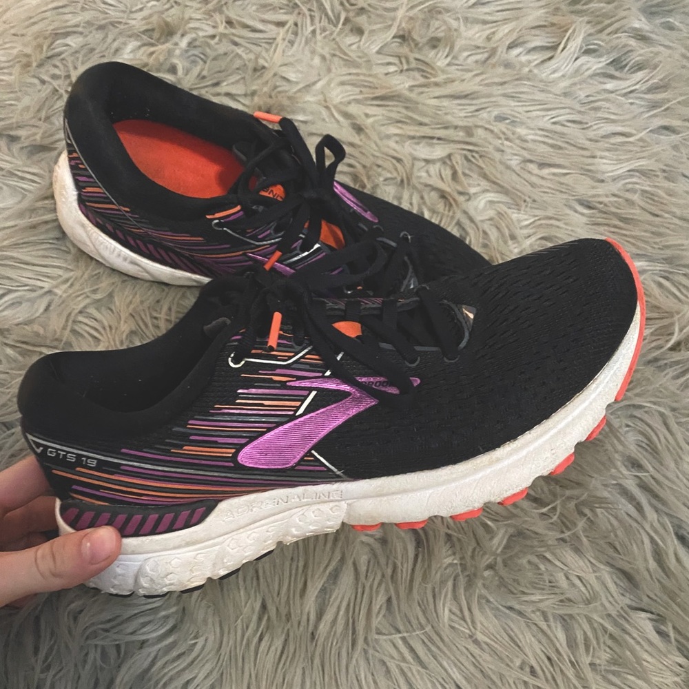 Brooks Adrenaline GTS 19